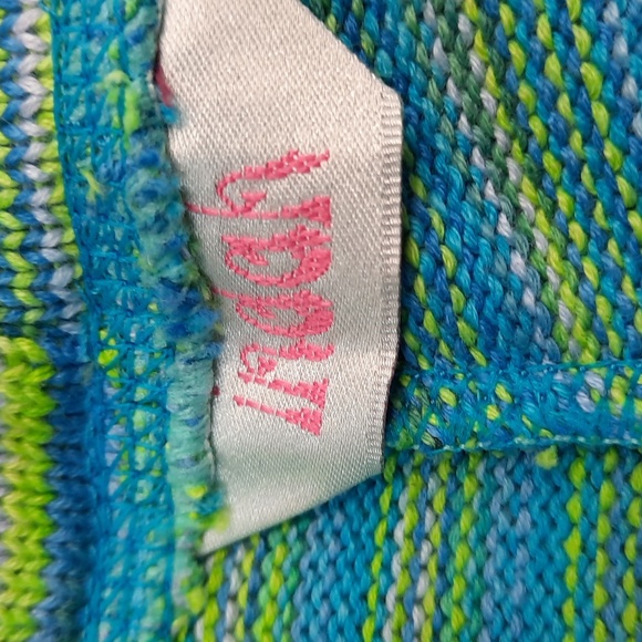 Multi Color Knit Outfit - Picture 7 of 9